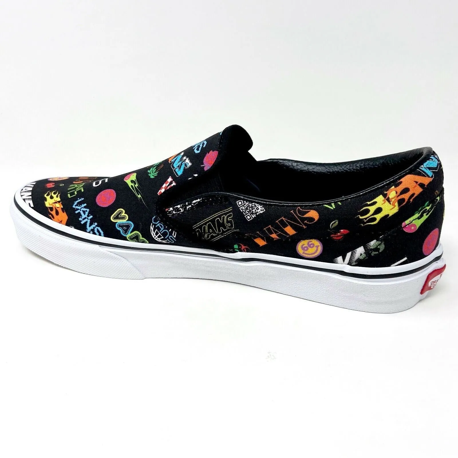 Vans Classic Slip On (Disruptive) Black True White Womens Casual Shoes
