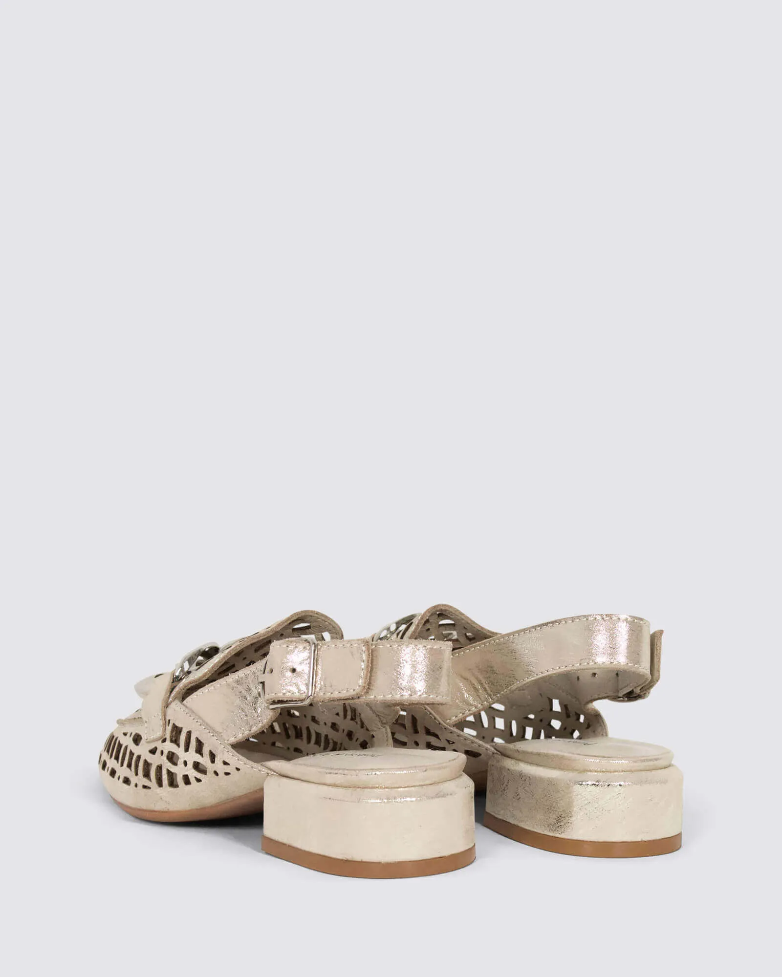 VOOPER SLINGBACK HEELS ARGENTO